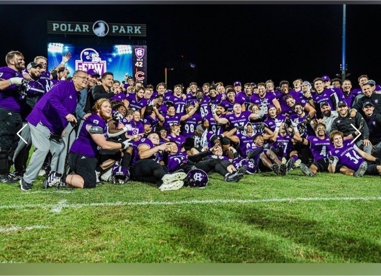 holy-cross-football-polar-park-10-8-22-david-prouty-high-school